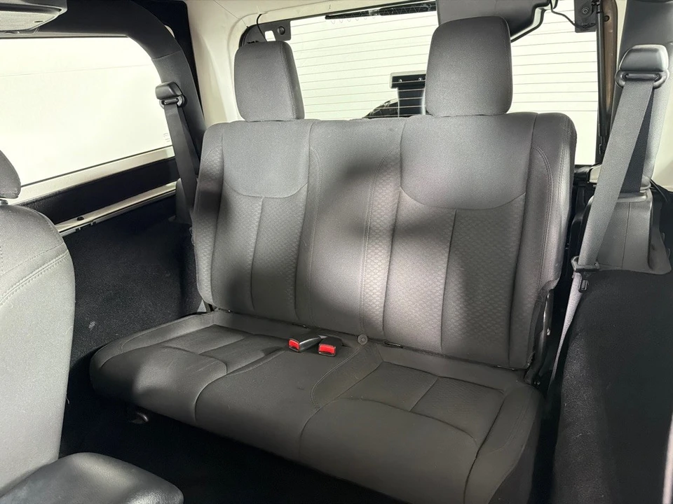 2015 Jeep JK Wrangler - Image 17 of 23