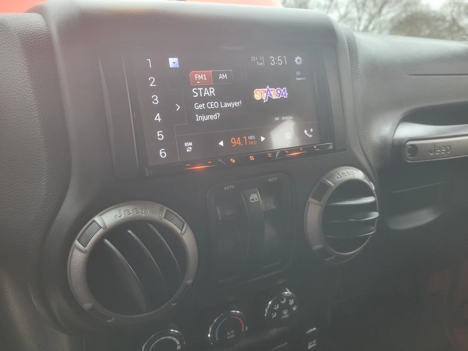 2015 Jeep JK Wrangler - Image 15 of 21
