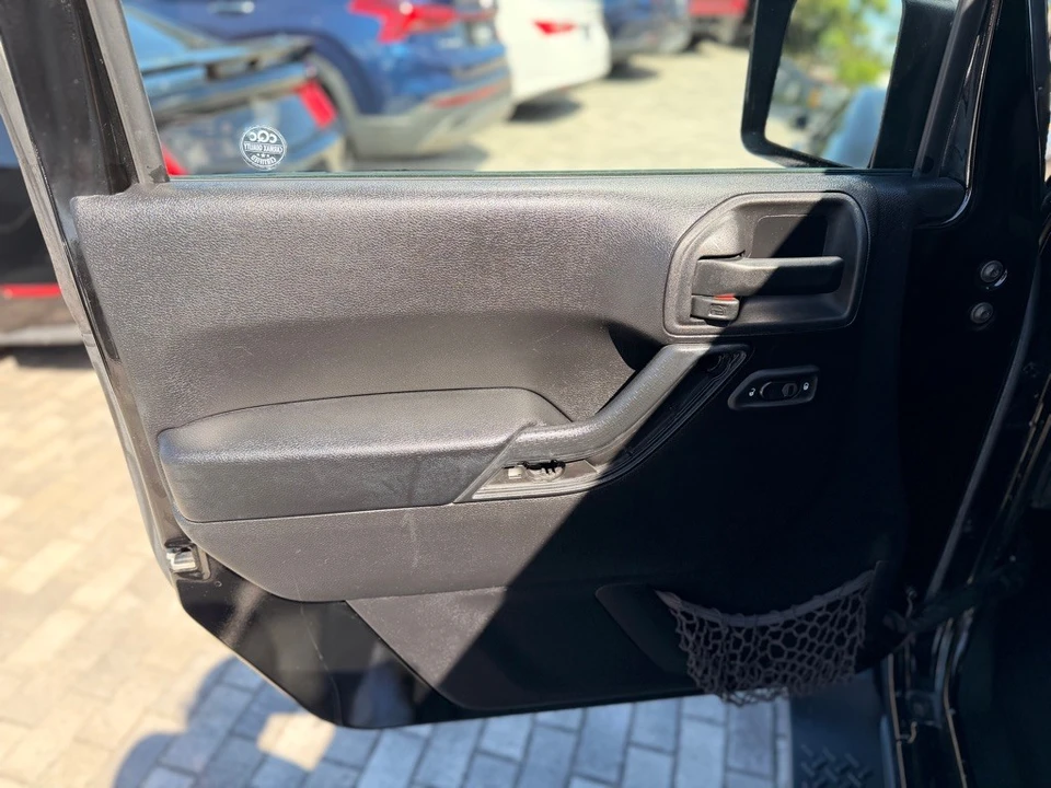 2015 Jeep JK Wrangler - Image 9 of 20