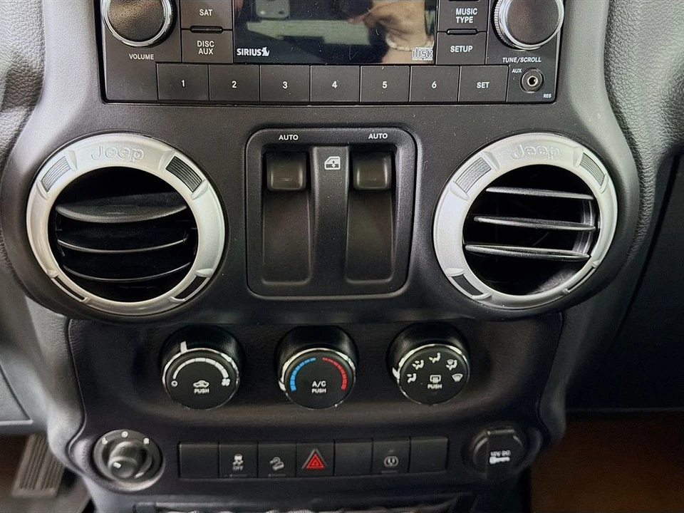 2015 Jeep JK Wrangler - Image 16 of 21