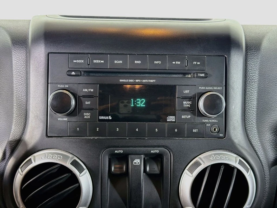 2015 Jeep JK Wrangler - Image 15 of 31