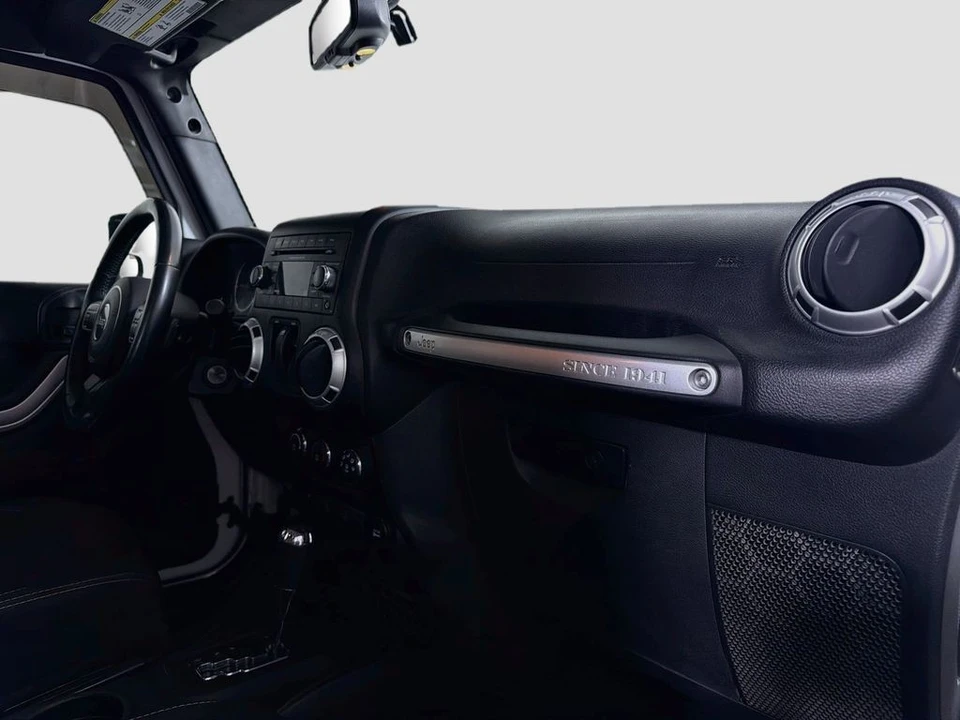 2015 Jeep JK Wrangler - Image 26 of 31