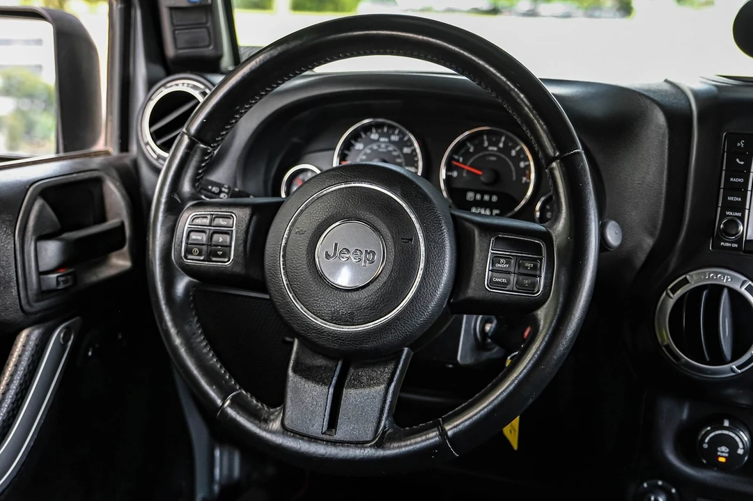 2015 Jeep JK Wrangler - Image 14 of 31