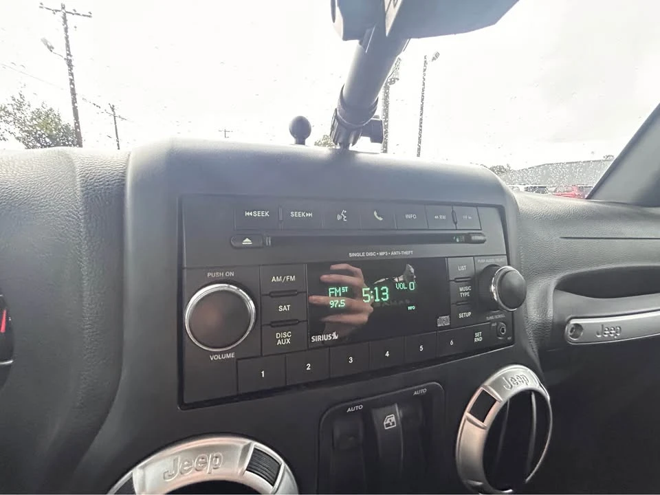 2015 Jeep JK Wrangler - Image 13 of 17