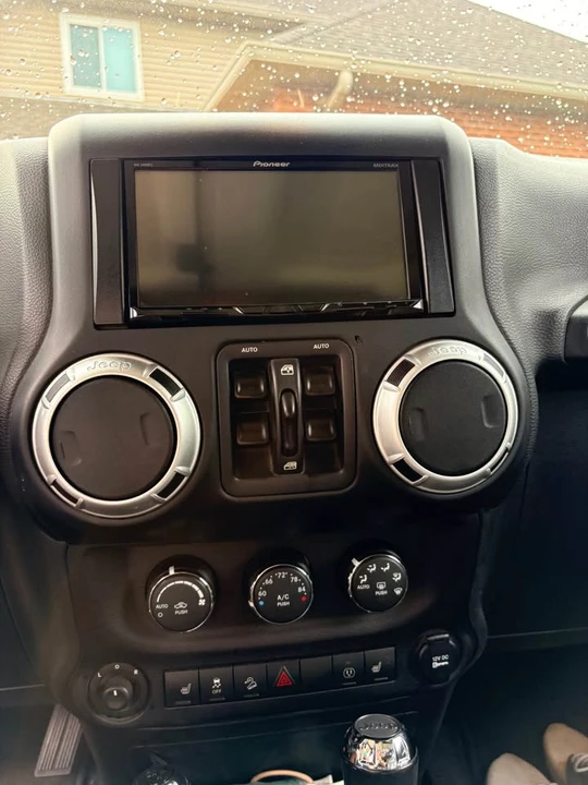 2015 Jeep JK Wrangler - Image 5 of 6