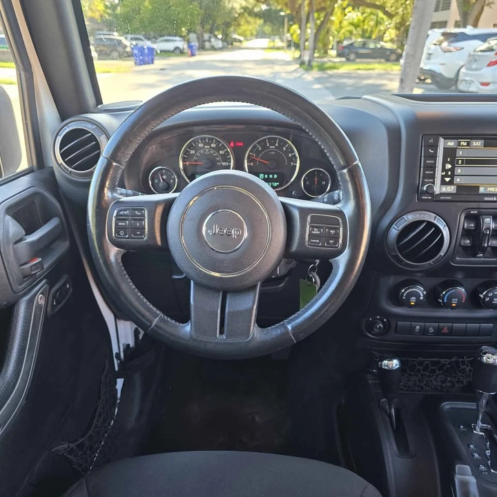2015 Jeep JK Wrangler - Image 15 of 18
