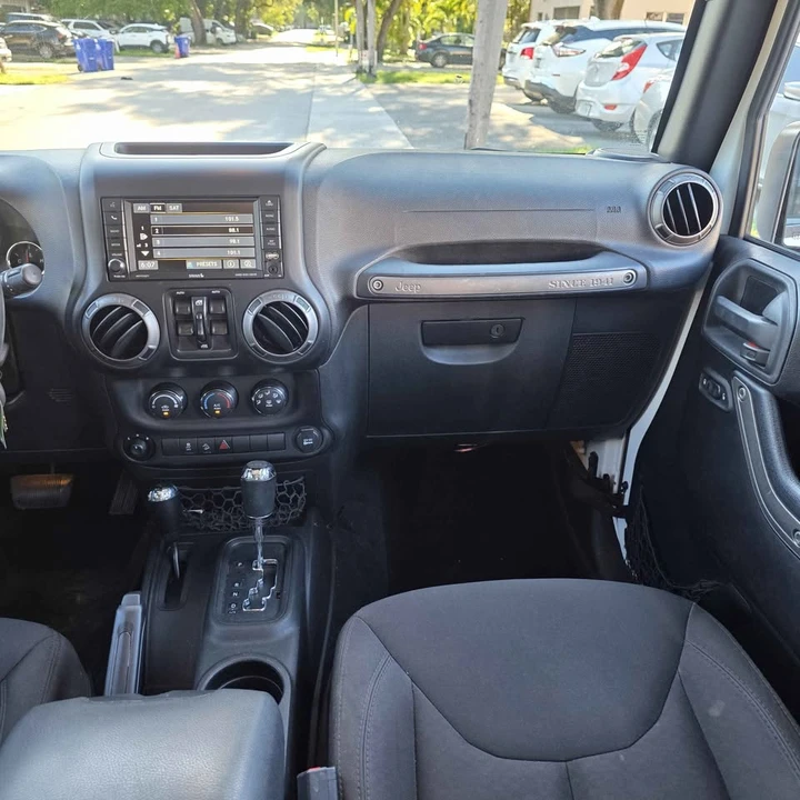 2015 Jeep JK Wrangler - Image 16 of 18