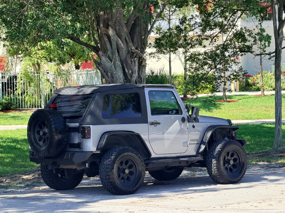 2015 Jeep JK Wrangler - Image 20 of 31