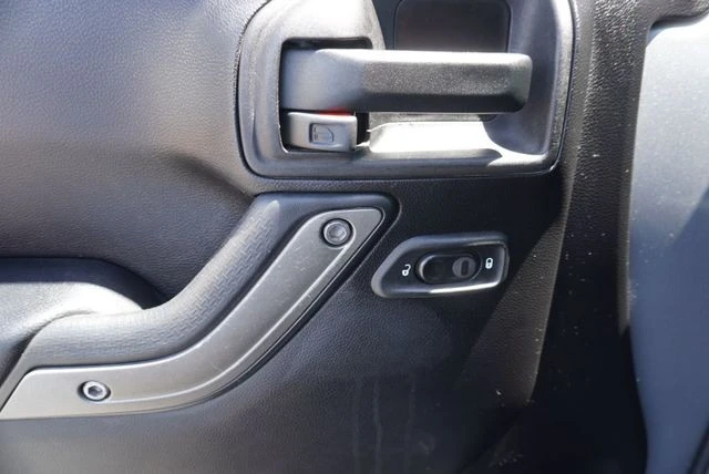 2015 Jeep JK Wrangler - Image 24 of 31