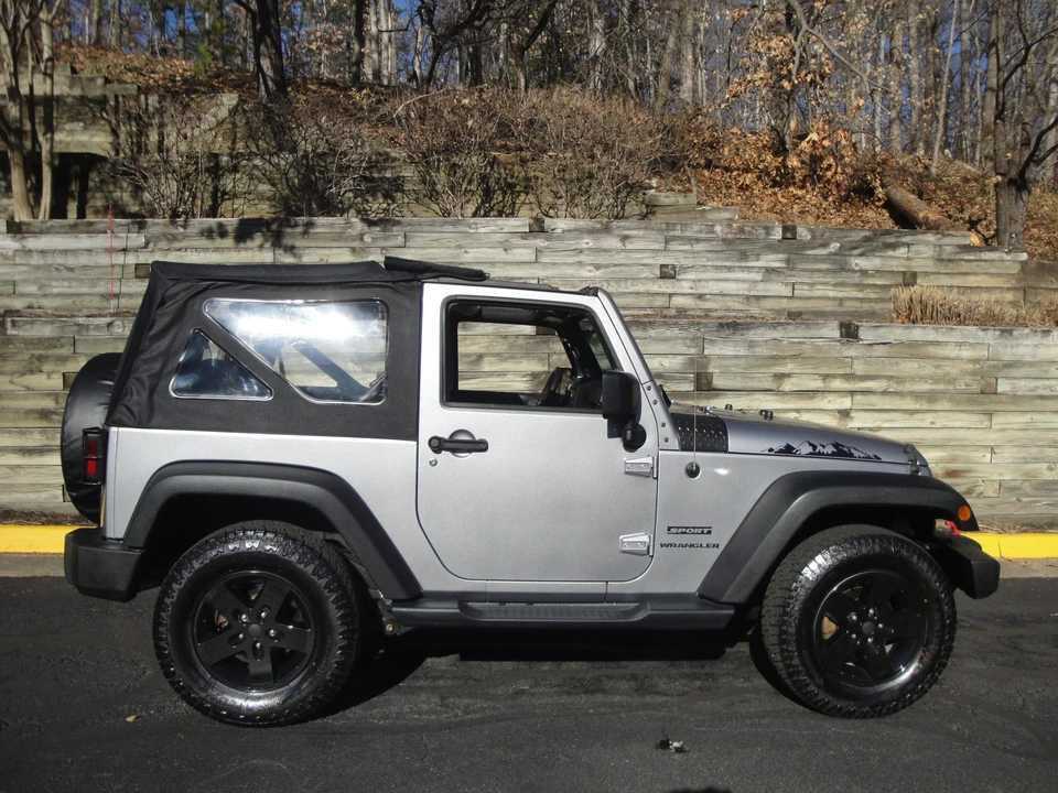 2015 Jeep JK Wrangler - Image 25 of 31