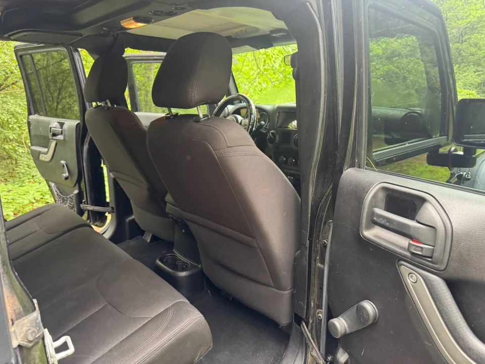 2015 Jeep JK Wrangler - Image 15 of 17