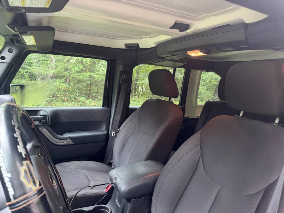 2015 Jeep JK Wrangler - Image 12 of 17