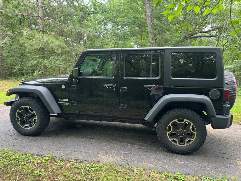 2015 Jeep JK Wrangler - Image 9 of 17