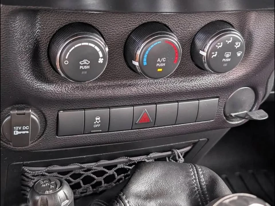 2015 Jeep JK Wrangler - Image 13 of 15