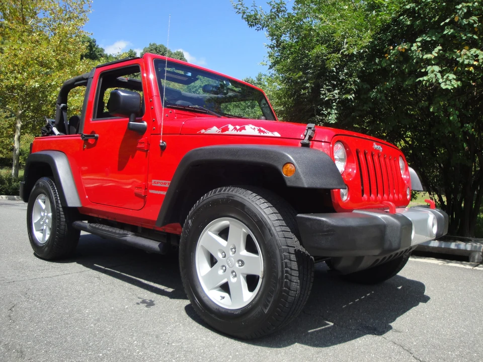 2015 Jeep JK Wrangler - Image 14 of 31