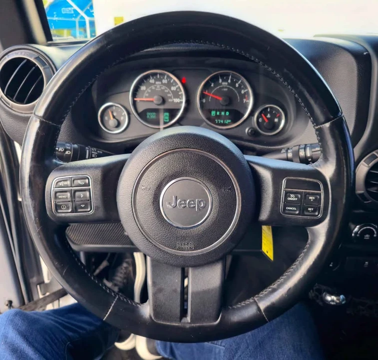 2015 Jeep JK Wrangler - Image 15 of 16