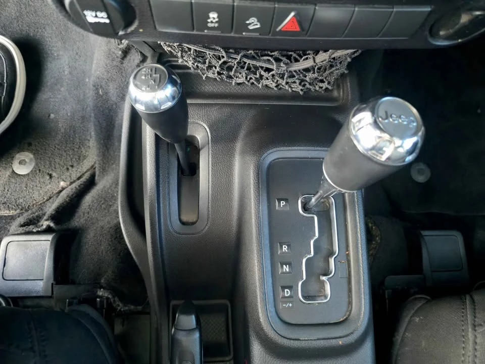 2015 Jeep JK Wrangler - Image 16 of 20