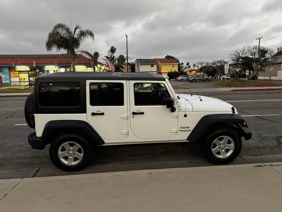 2015 Jeep JK Wrangler - Image 2 of 11