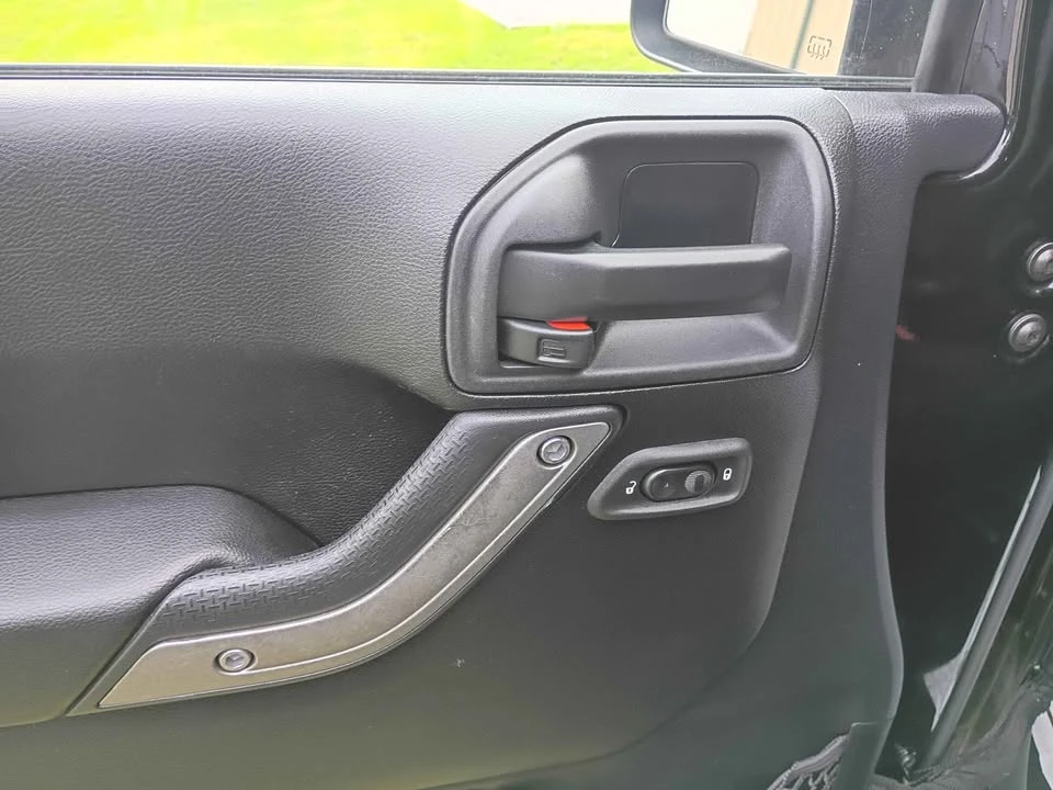2015 Jeep JK Wrangler - Image 13 of 18