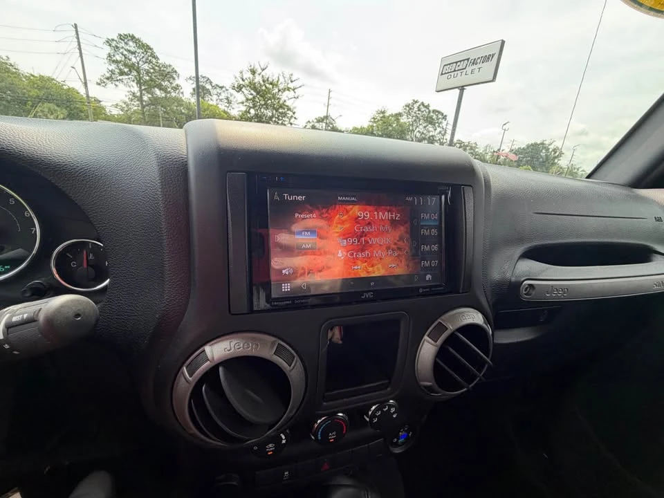 2015 Jeep JK Wrangler - Image 10 of 14