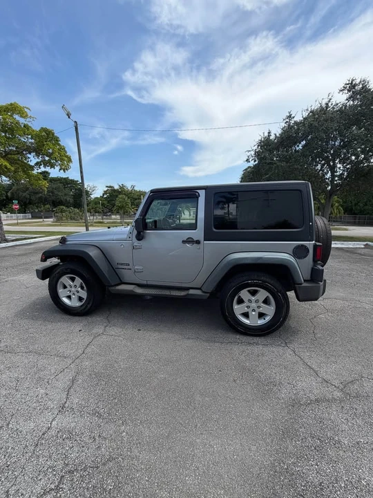 2015 Jeep JK Wrangler - Image 2 of 7
