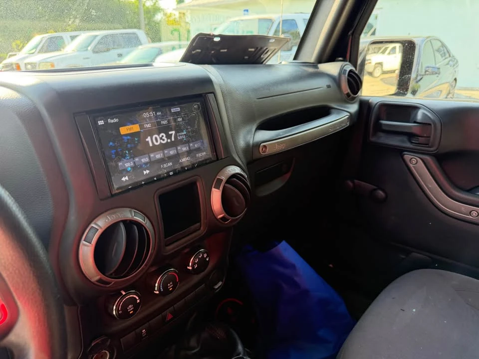 2015 Jeep JK Wrangler - Image 12 of 15