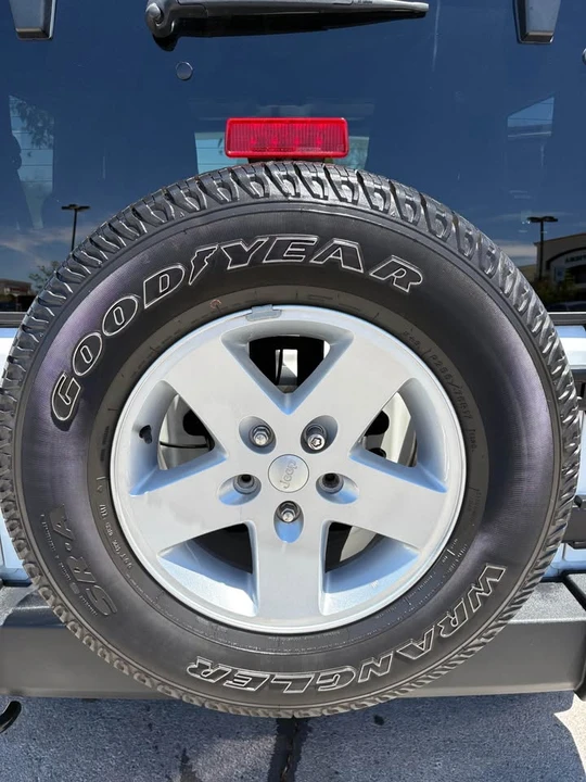 2015 Jeep JK Wrangler - Image 19 of 20