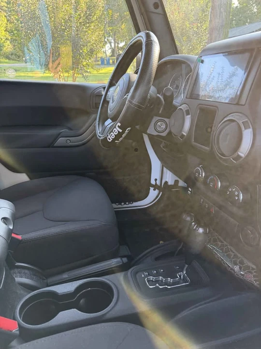 2015 Jeep JK Wrangler - Image 8 of 18
