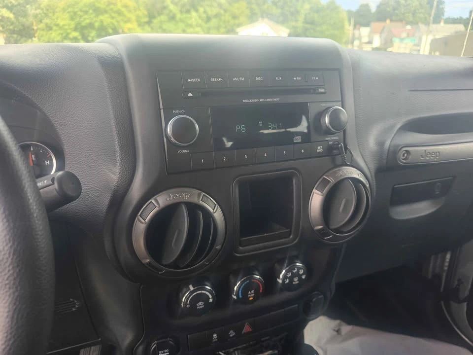 2015 Jeep JK Wrangler - Image 10 of 12