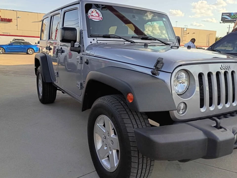 2015 Jeep JK Wrangler - Image 3 of 4