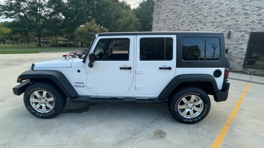 2015 Jeep JK Wrangler - Image 2 of 11