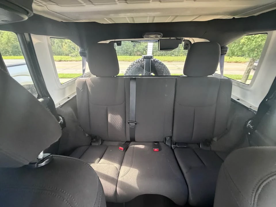 2015 Jeep JK Wrangler - Image 15 of 17