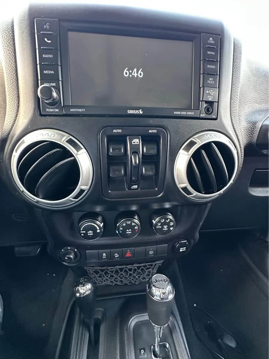 2015 Jeep JK Wrangler - Image 9 of 14