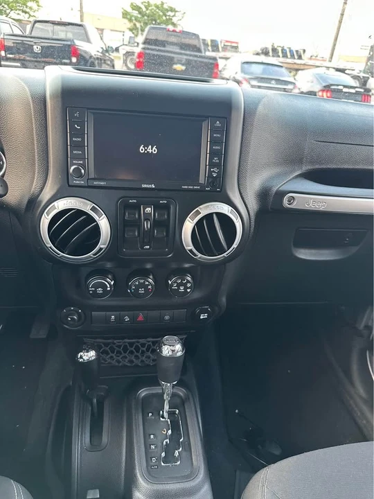 2015 Jeep JK Wrangler - Image 8 of 14