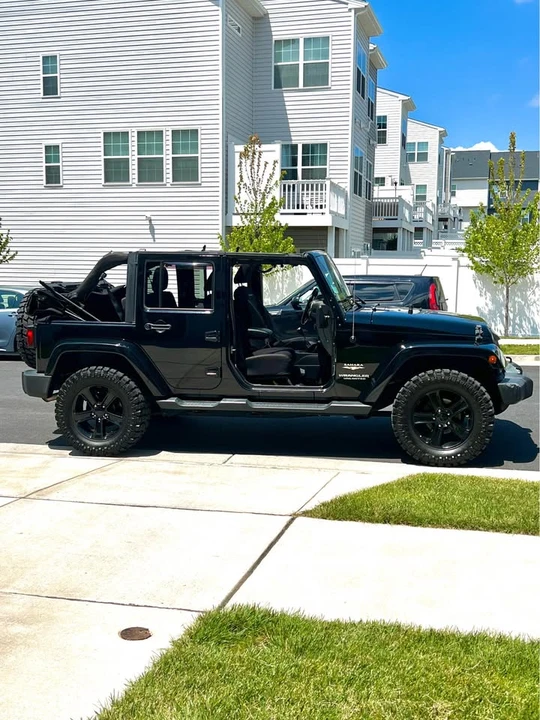 2015 Jeep JK Wrangler - Image 2 of 4