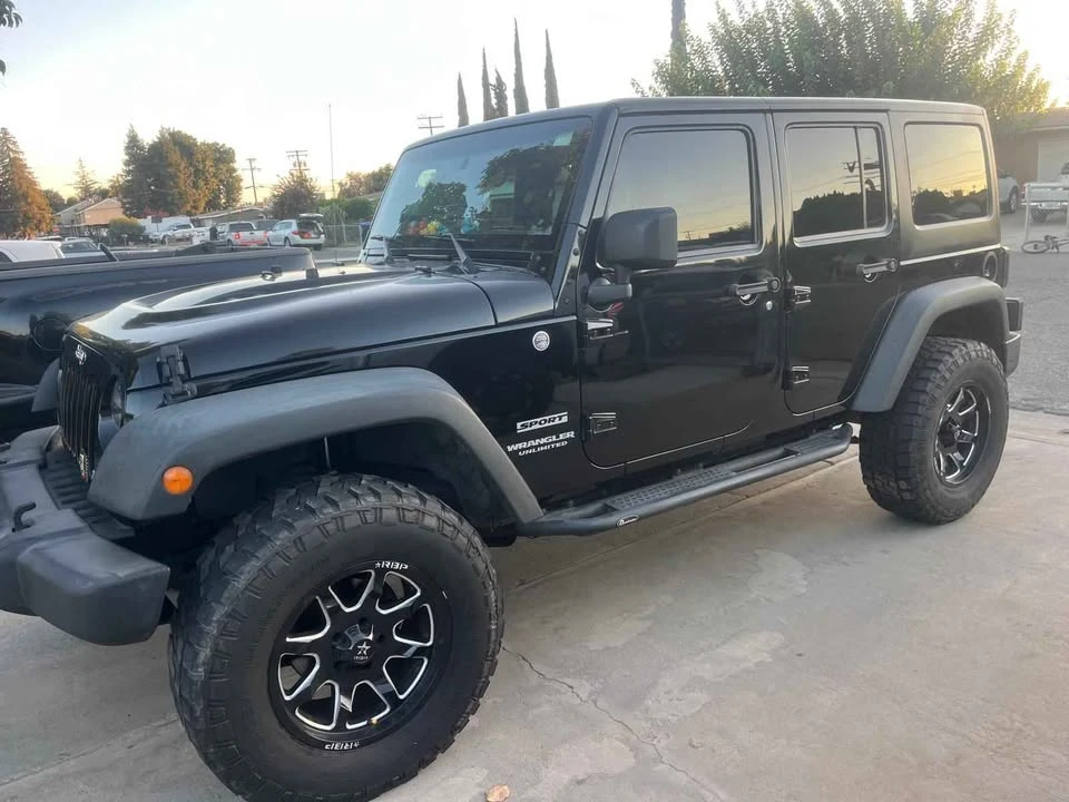 2015 Jeep JK Wrangler - Image 2 of 11