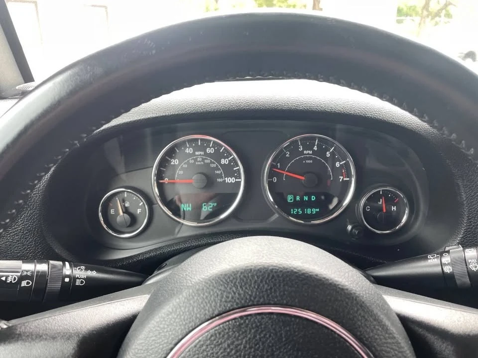 2015 Jeep JK Wrangler - Image 16 of 17