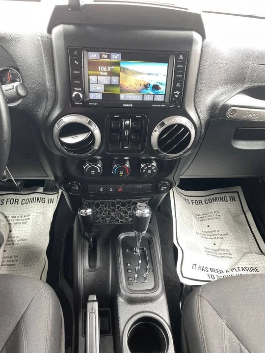 2015 Jeep JK Wrangler - Image 15 of 17