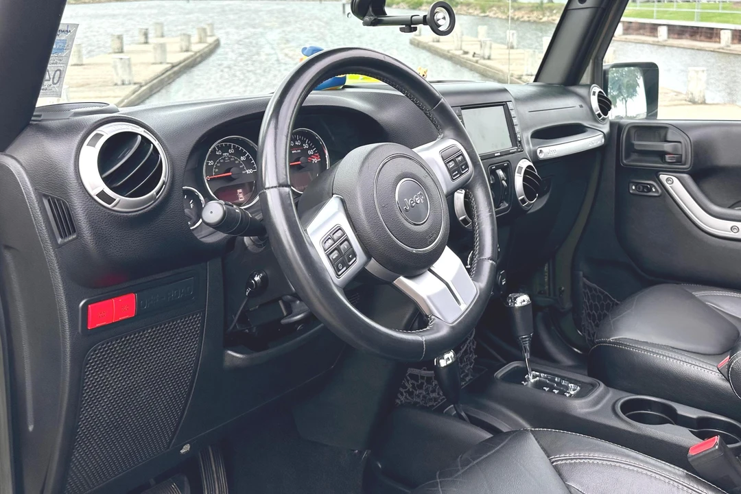 2015 Jeep JK Wrangler - Image 25 of 31
