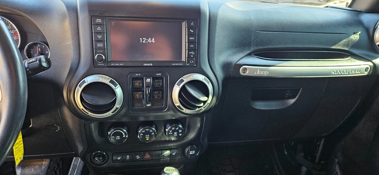 2015 Jeep JK Wrangler - Image 14 of 20