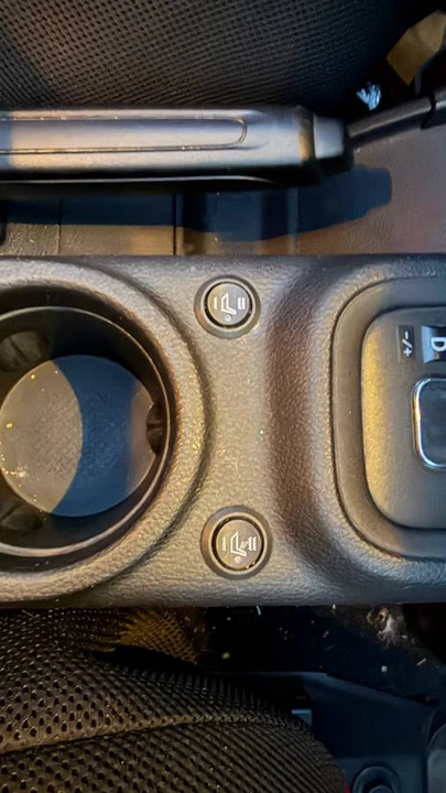 2015 Jeep JK Wrangler - Image 16 of 17