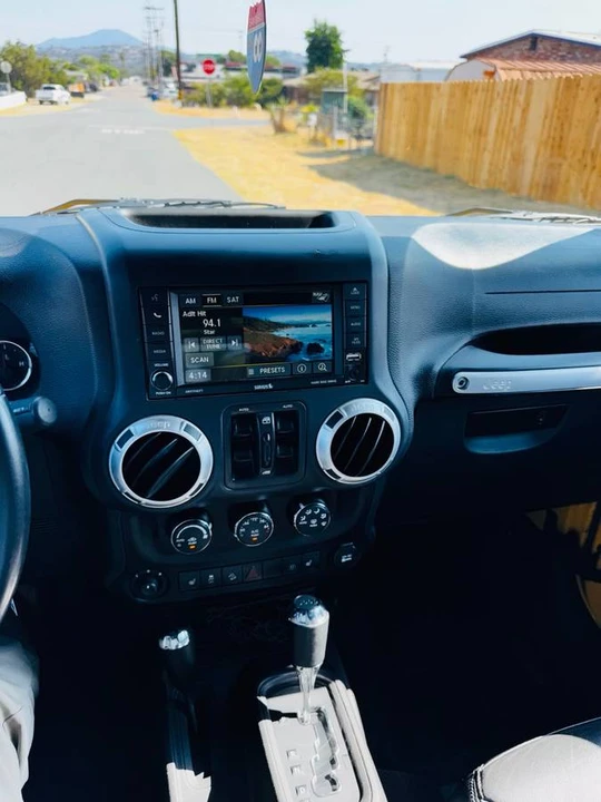 2015 Jeep JK Wrangler - Image 13 of 17