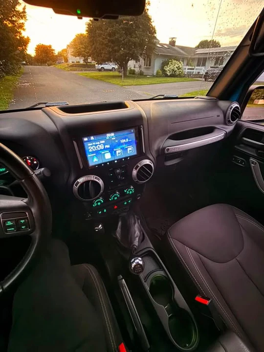 2015 Jeep JK Wrangler - Image 13 of 17