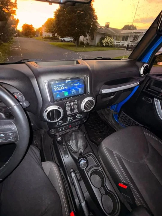 2015 Jeep JK Wrangler - Image 9 of 17
