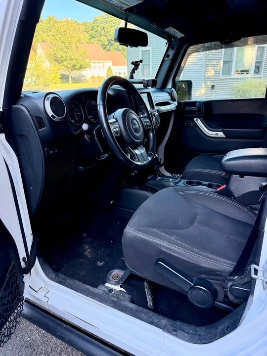 2015 Jeep JK Wrangler - Image 7 of 12