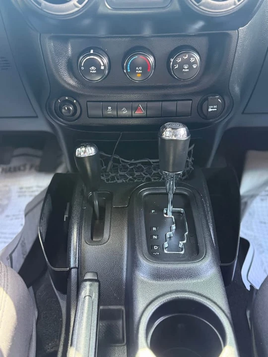 2015 Jeep JK Wrangler - Image 17 of 18