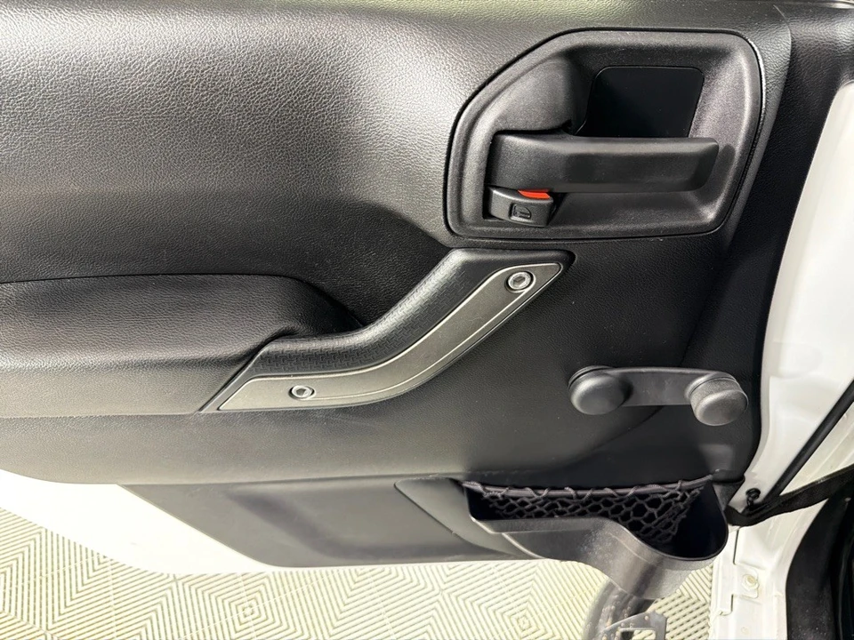 2015 Jeep JK Wrangler - Image 11 of 12