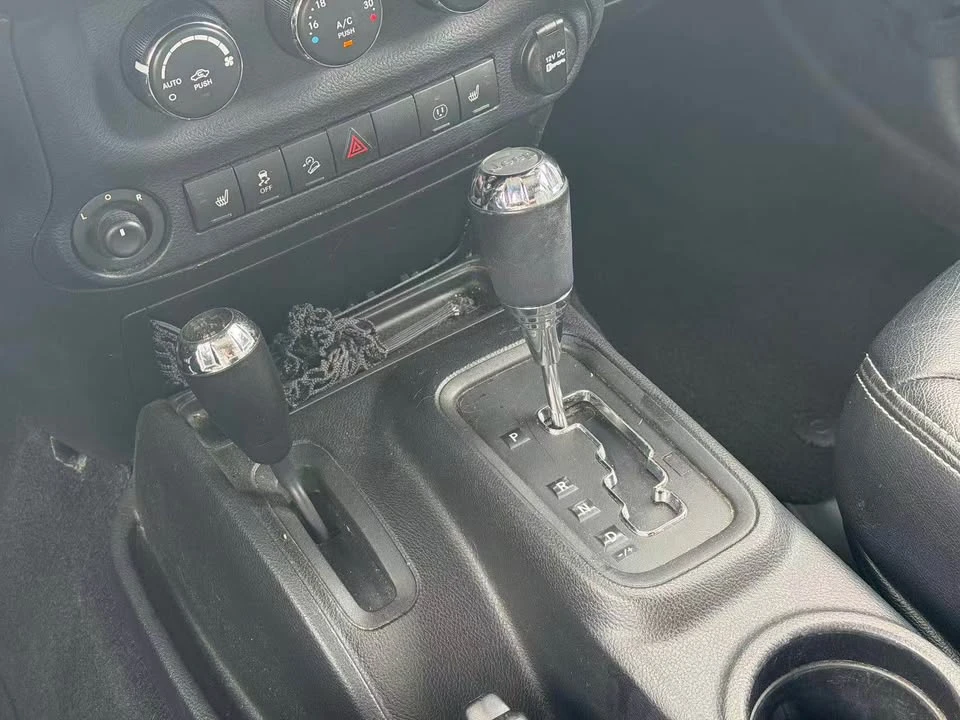 2015 Jeep JK Wrangler - Image 13 of 15