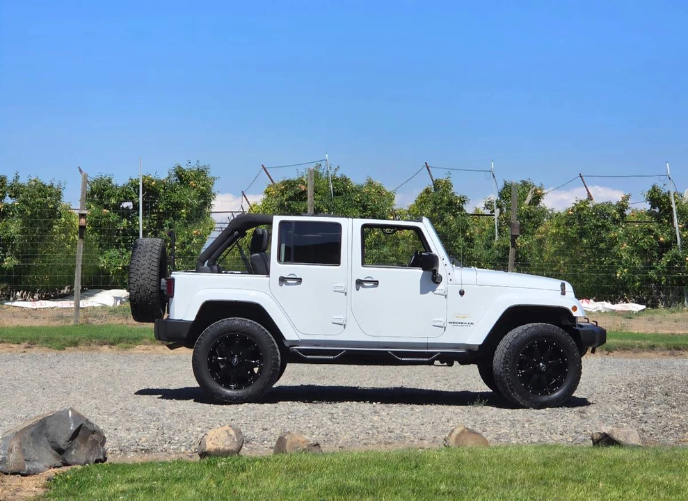 2015 Jeep JK Wrangler - Image 13 of 17