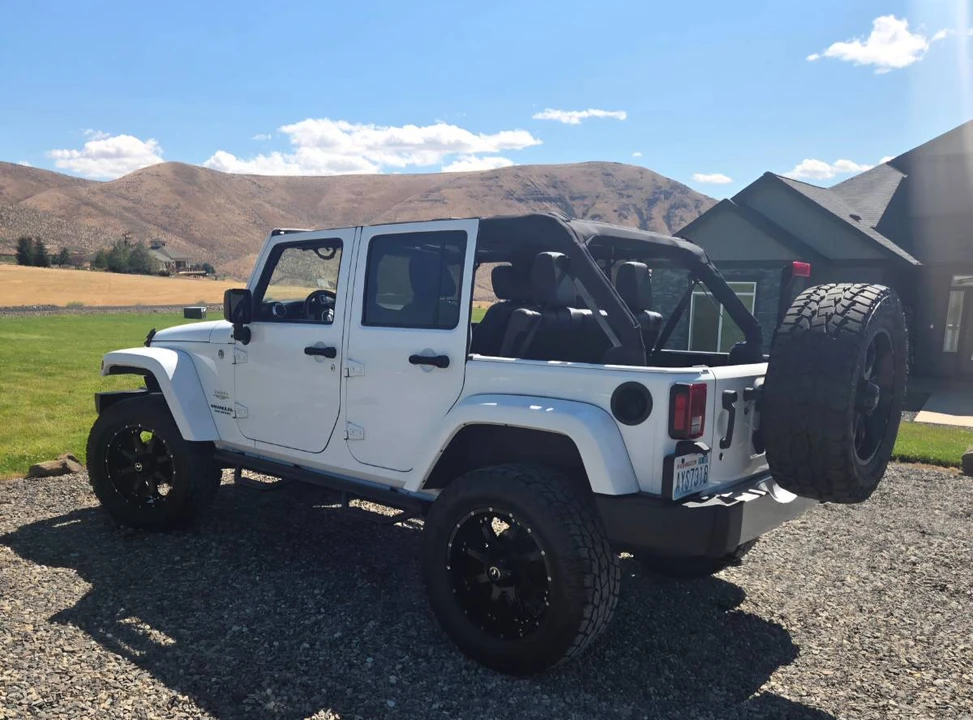 2015 Jeep JK Wrangler - Image 4 of 17